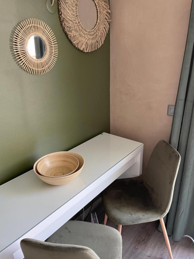 La Room: Seaside Apartment + Terrace + Parking Menton Exterior foto